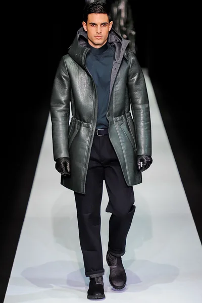 Look 84